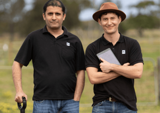 FarmLab Co-founders Shahriar Jamshidi (Left) and Sam Duncan (right) standing in a field
