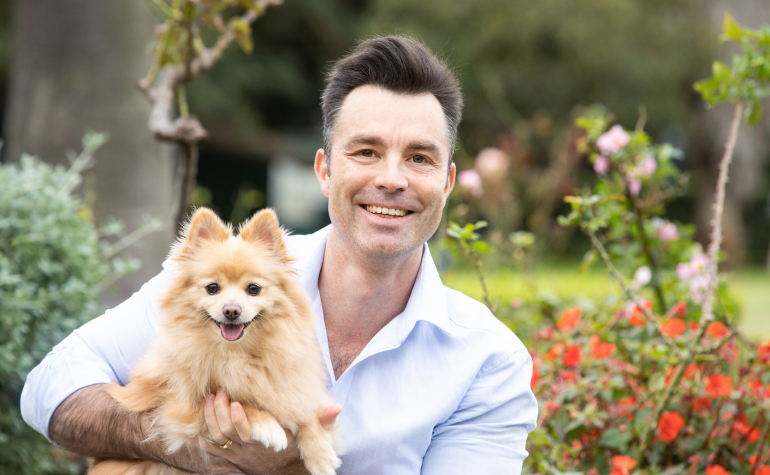 Shaun Eislers, Founder of BuggyBix with his pet dog